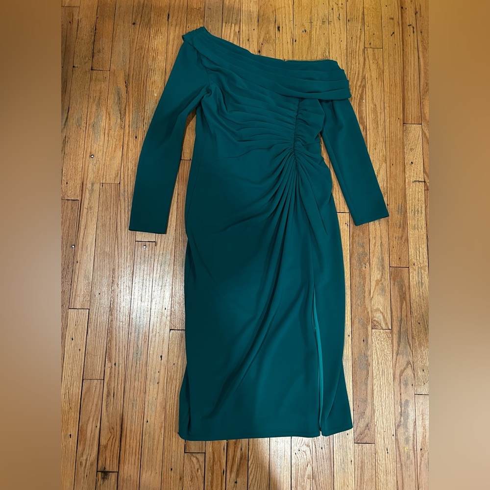 Tadashi Shoji Ruched One-Shoulder Crepe Midi Dress